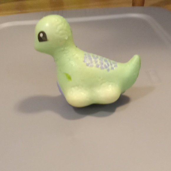 Green dino - Picture 3 of 6